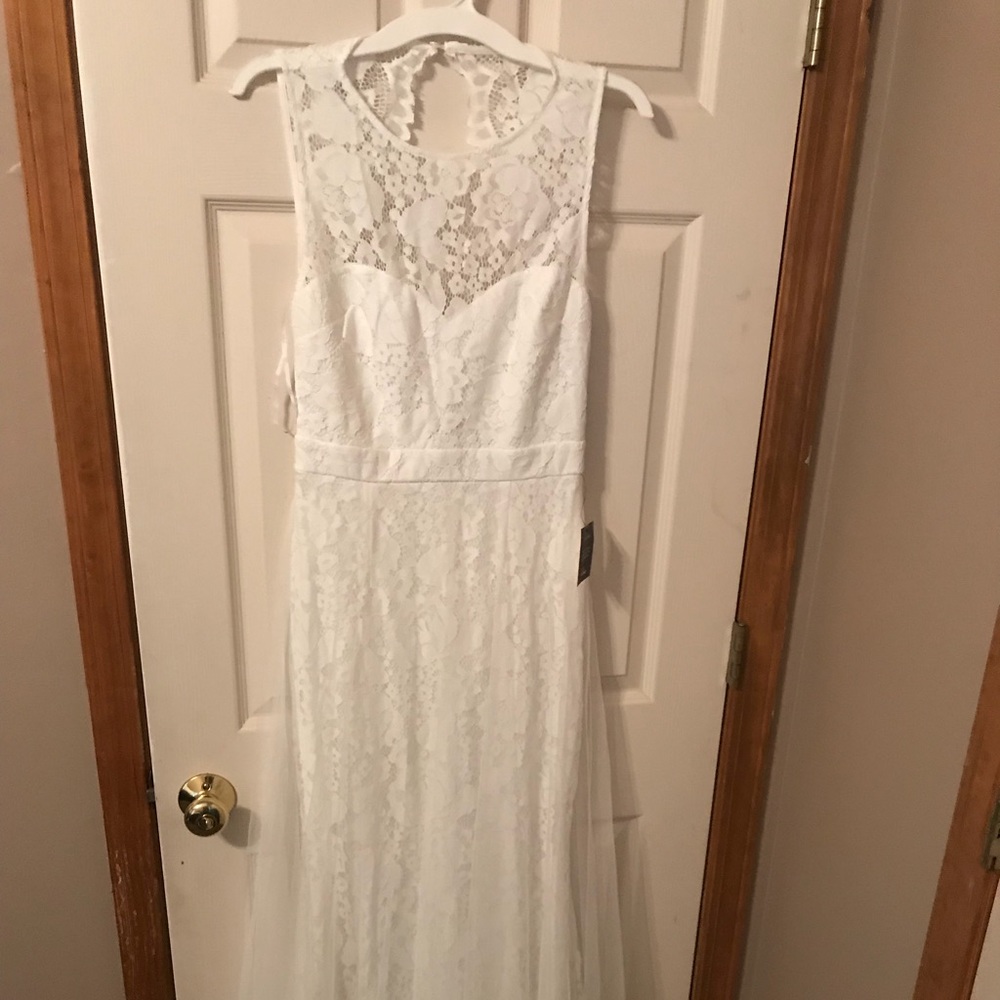 Simple wedding dress